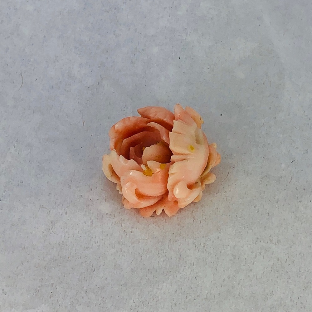 Vintage hand carved floral setting for ring